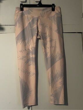 Fabletics Salar Capri Legging